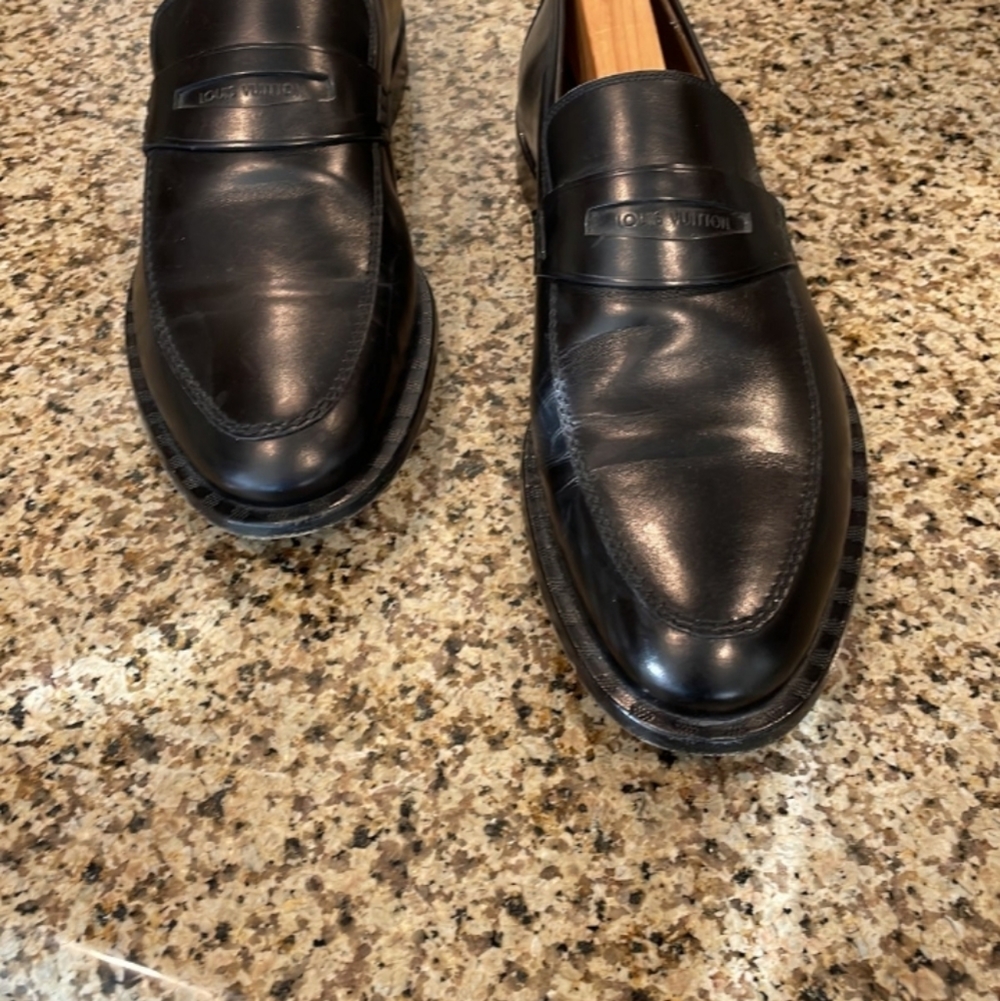 Louis Vuitton Black Leather Men's Loafer Slip On Dress Shoe's Size 9.5